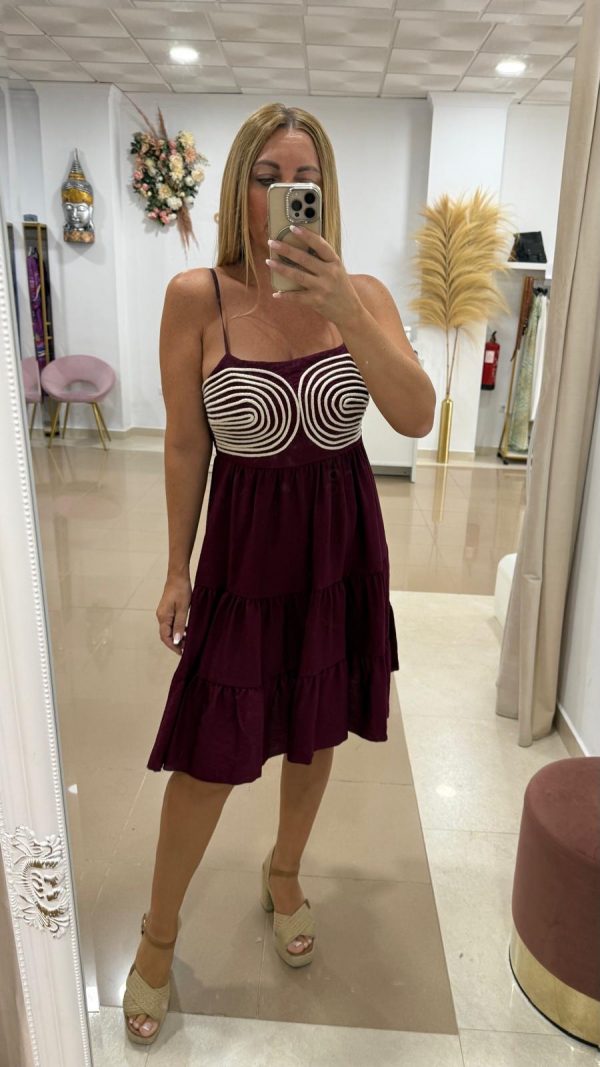 Vestido Corto Mariana Burdeos