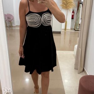 Vestido Corto Mariana Negro