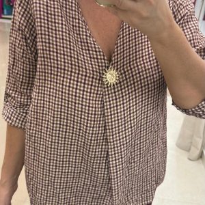 Blusa Vichy Broche Burdeos