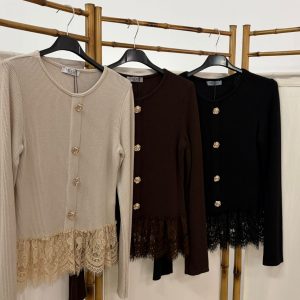 Top Jersey Botones Encaje Tres Colores ( Beige, Burdeos y Negro)